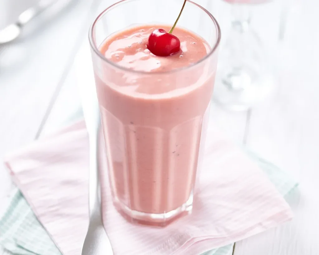 Recette smoothie cerise nectarine banane savoureuse et rafraîchissante à base de fruits frais.